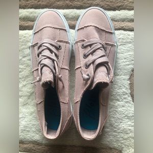 Brand new Blowfish Malibu Canvas shoes